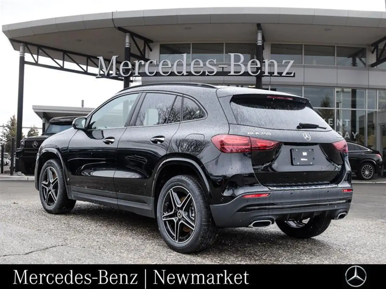 Mercedes-Benz GLA снимка Mercedes-Benz GLA