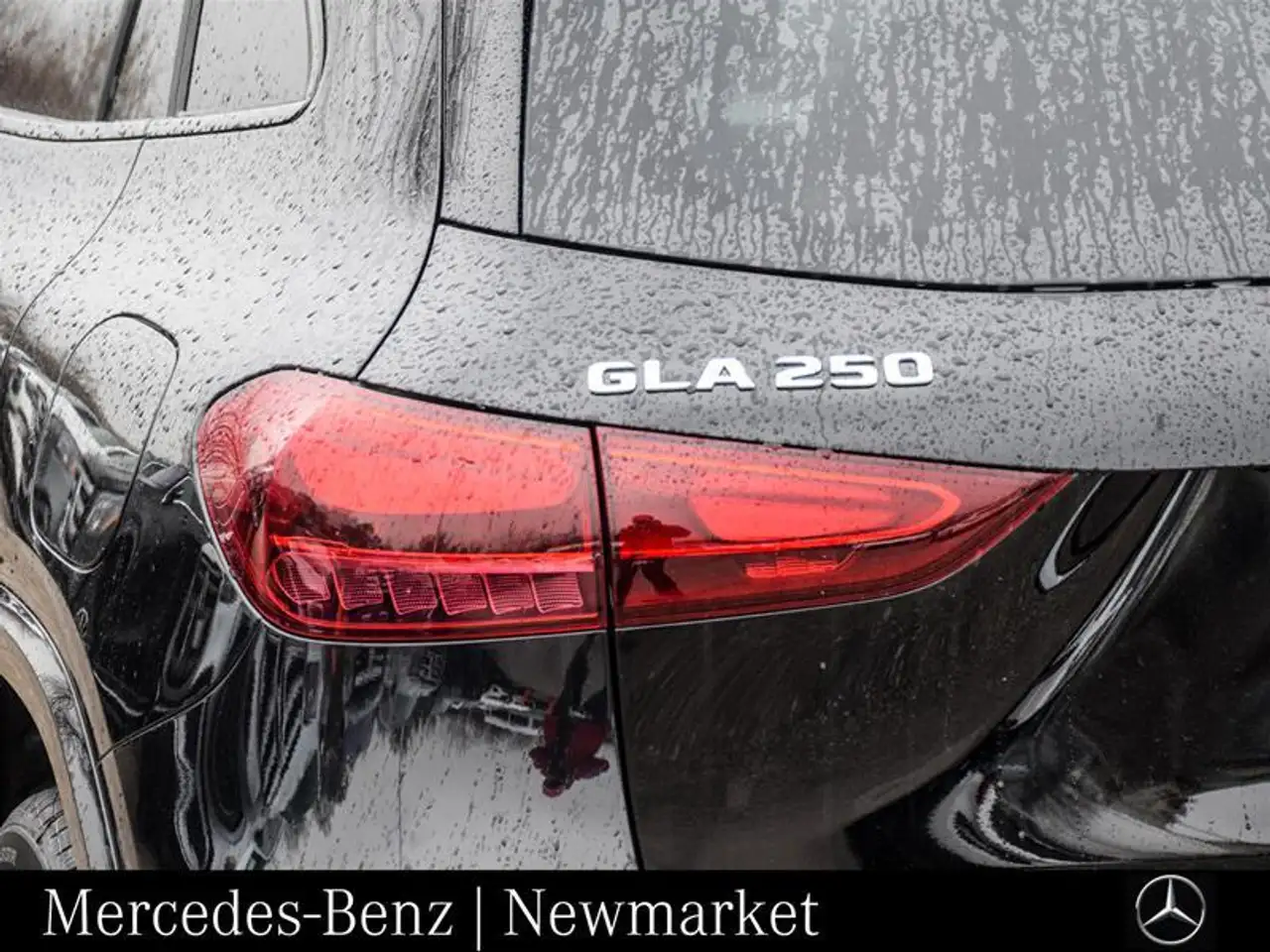 Mercedes-Benz GLA снимка Mercedes-Benz GLA