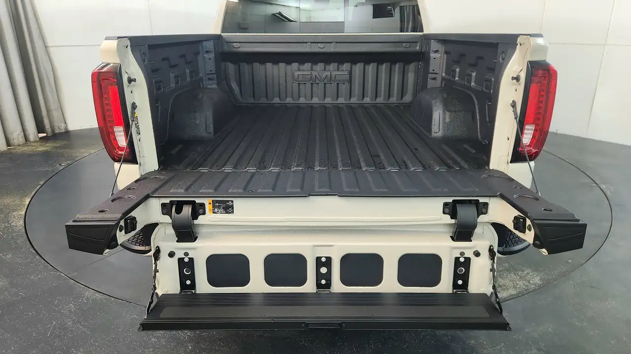 GMC Sierra 1500 photo GMC Sierra 1500