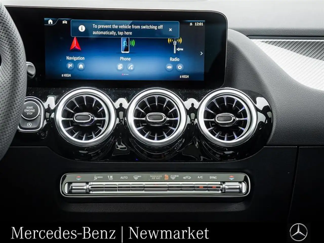 Mercedes-Benz GLA снимка Mercedes-Benz GLA