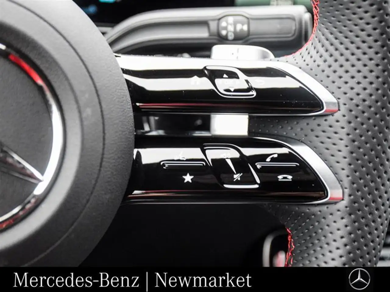Mercedes-Benz GLA снимка Mercedes-Benz GLA