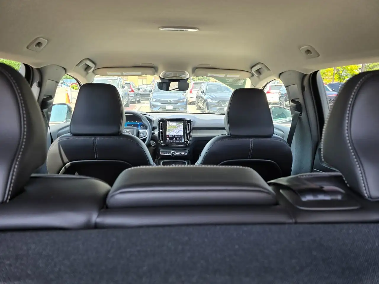 Volvo XC40 снимка Volvo XC40
