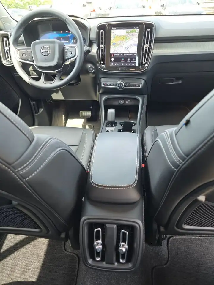 Volvo XC40 снимка Volvo XC40