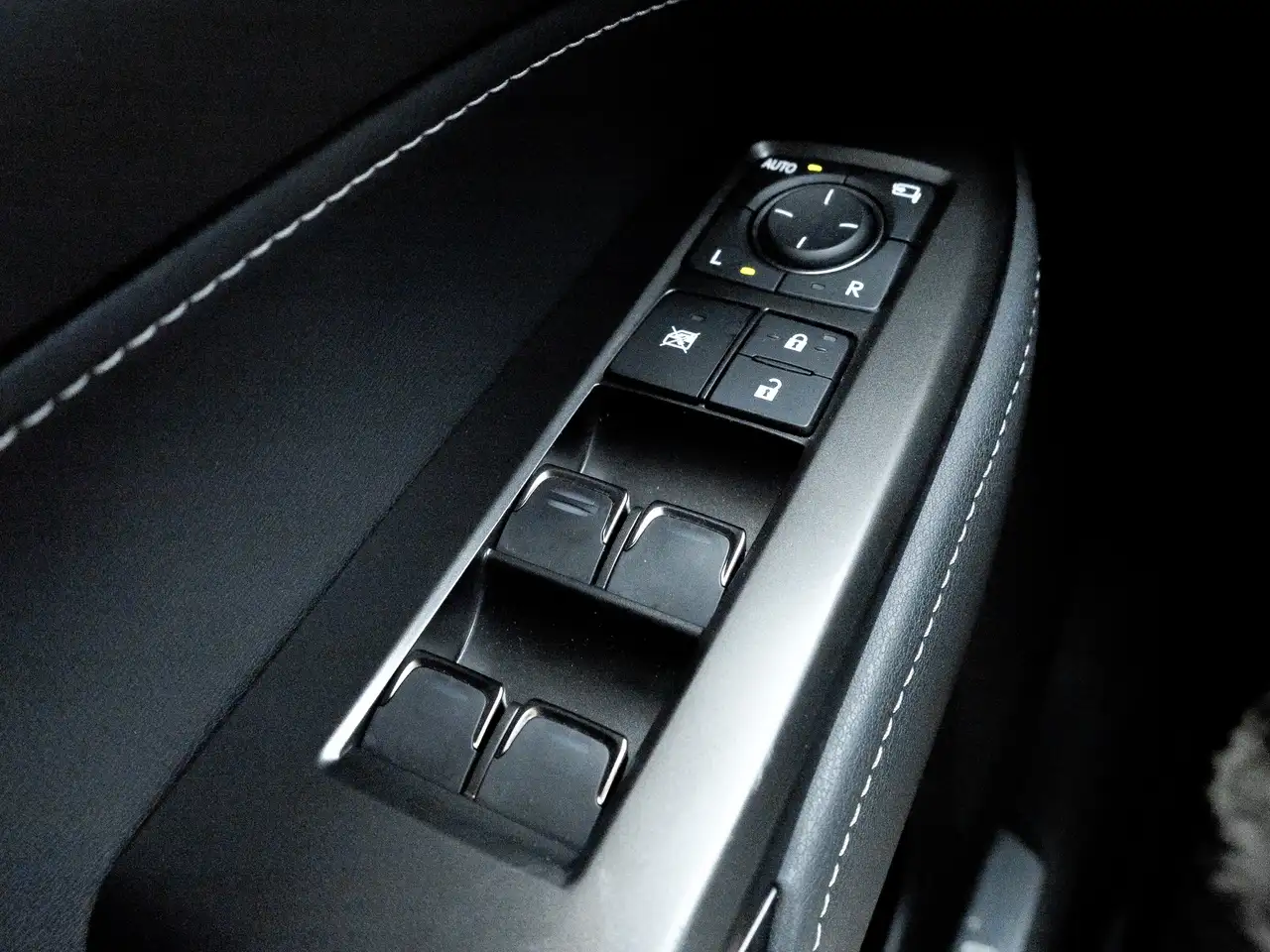 Lexus NX photo Lexus NX