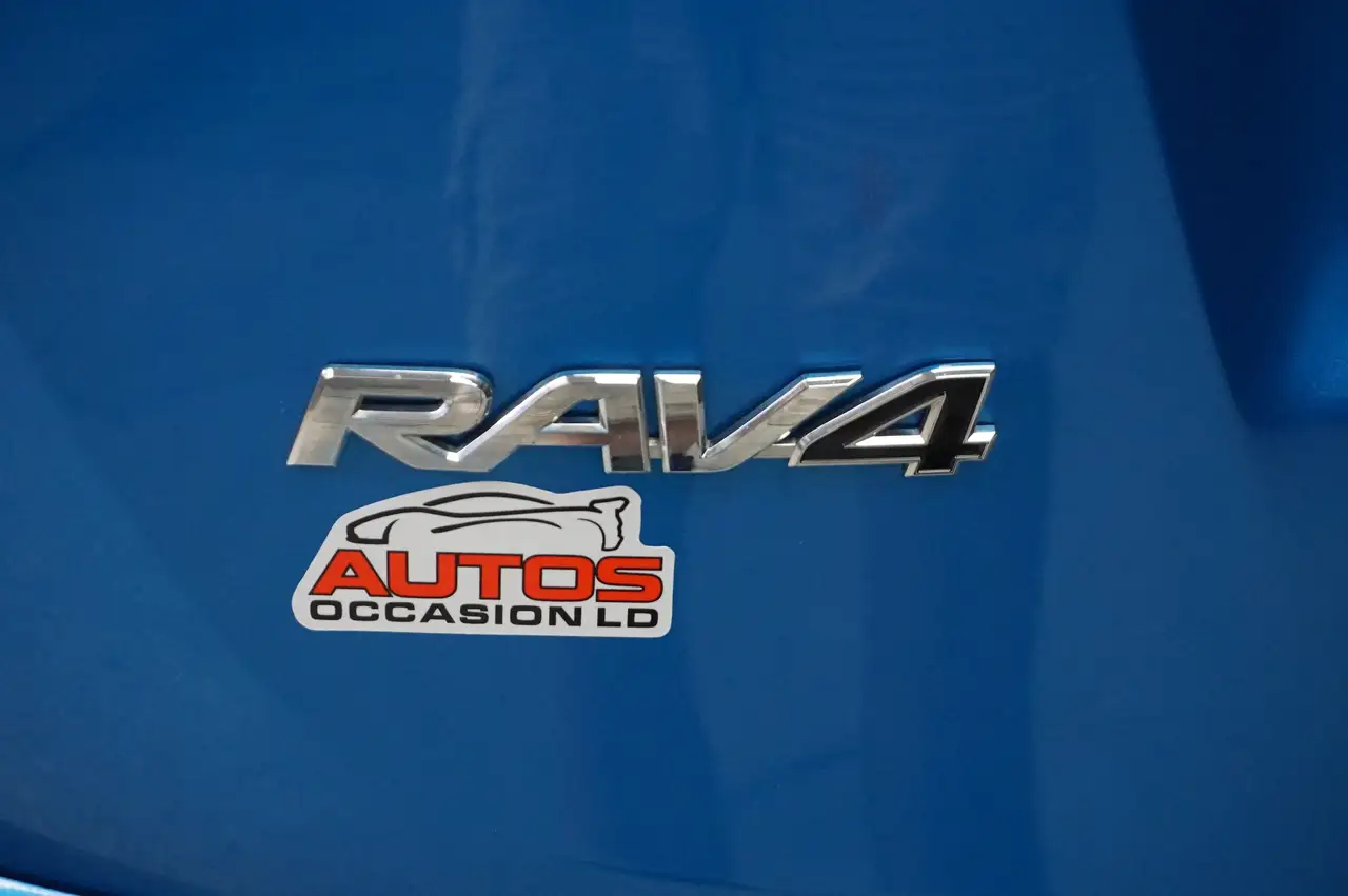 Toyota RAV 4 снимка Toyota RAV 4
