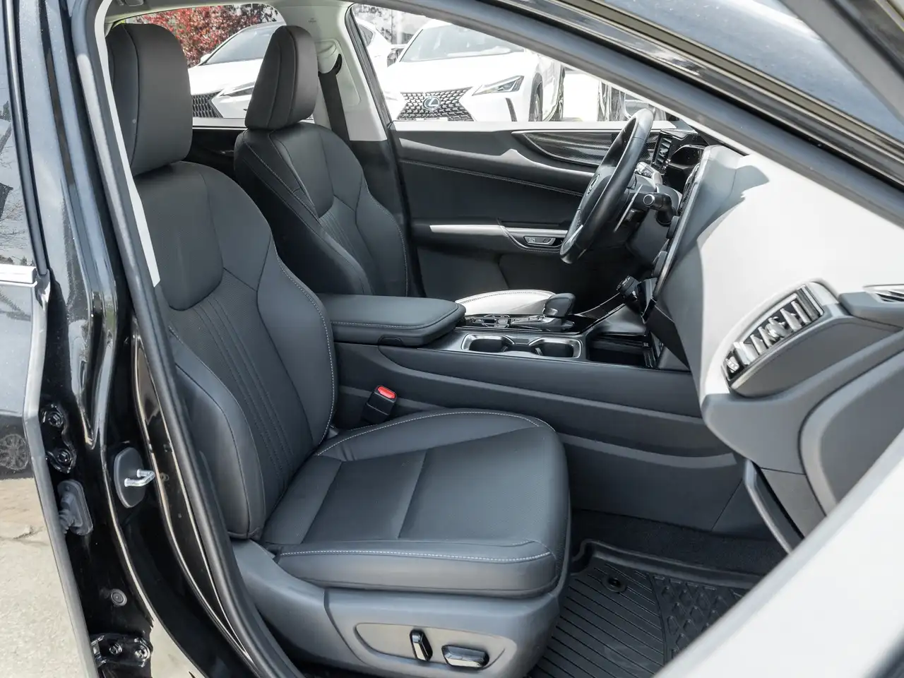 Lexus NX photo Lexus NX