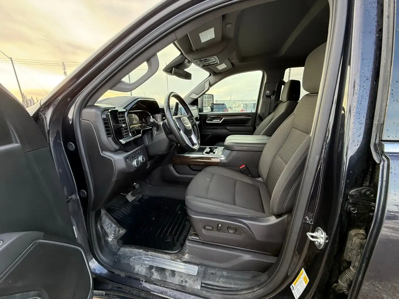 GMC Sierra 2500HD снимка GMC Sierra 2500HD