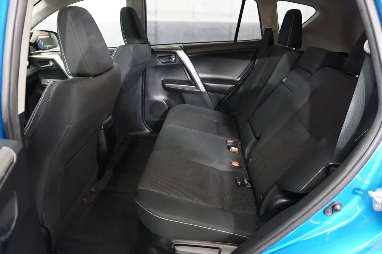 Toyota RAV 4 снимка Toyota RAV 4