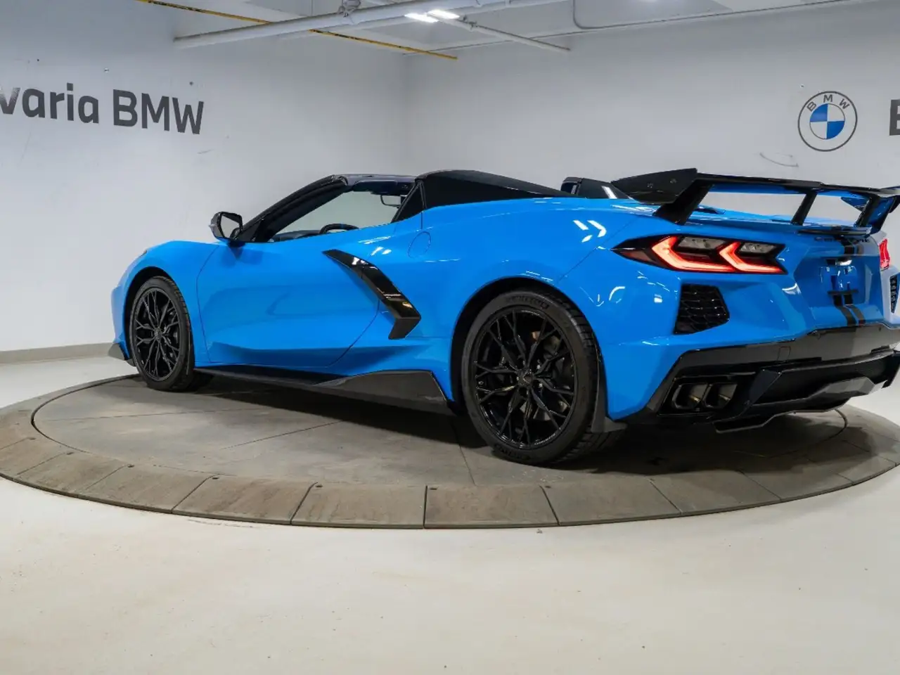 Chevrolet Corvette снимка Chevrolet Corvette