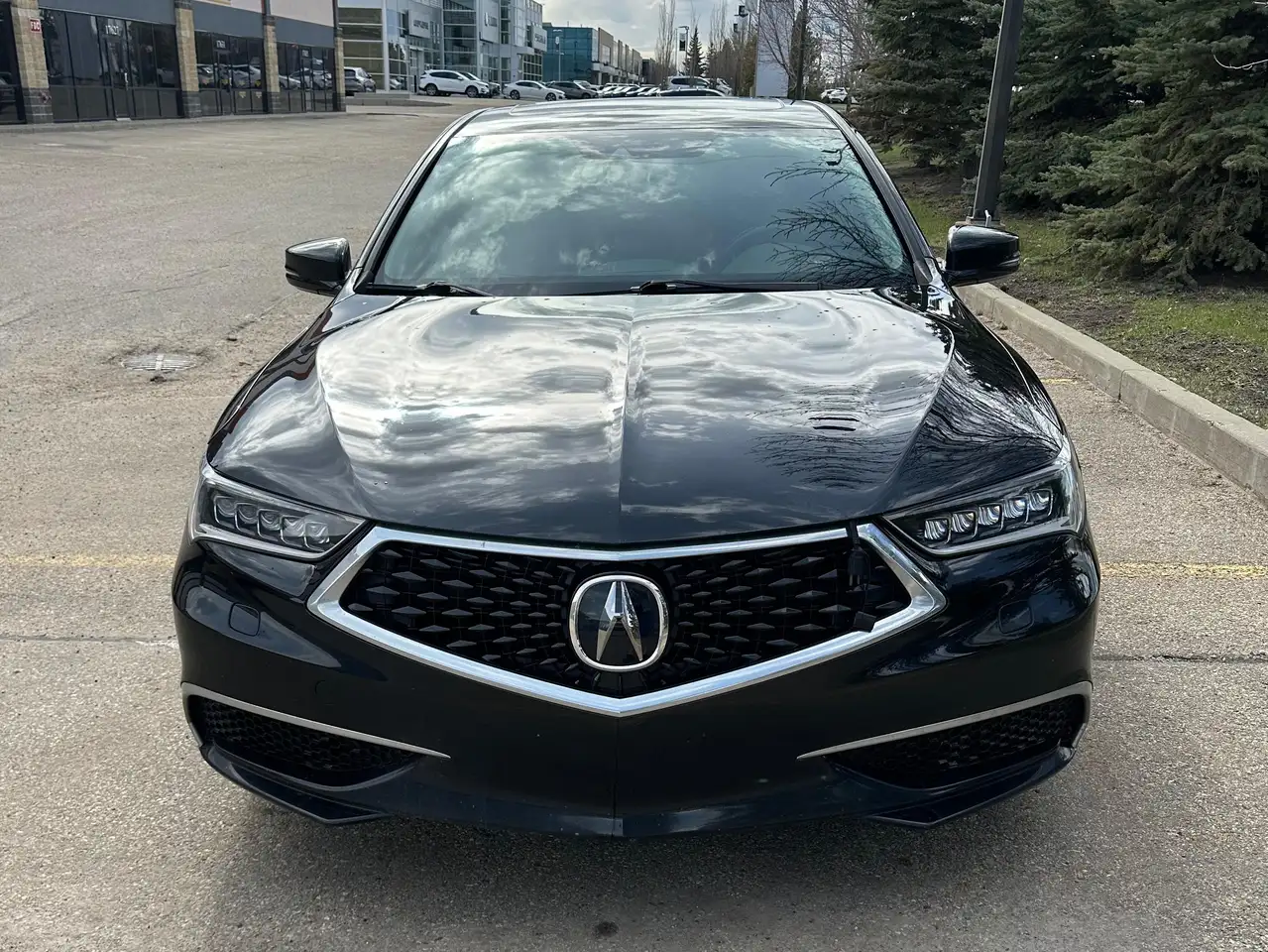Acura TLX снимка Acura TLX