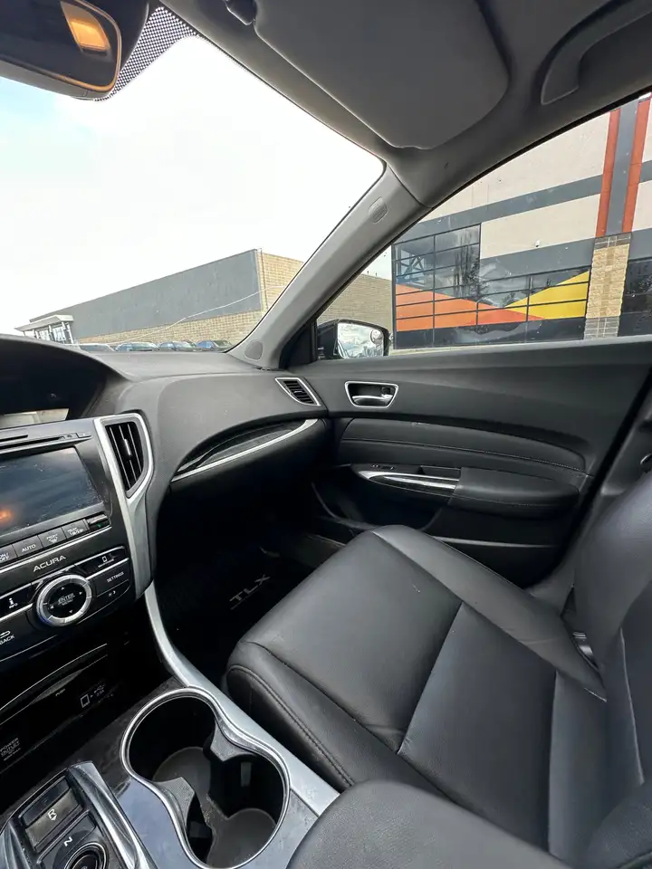Acura TLX снимка Acura TLX