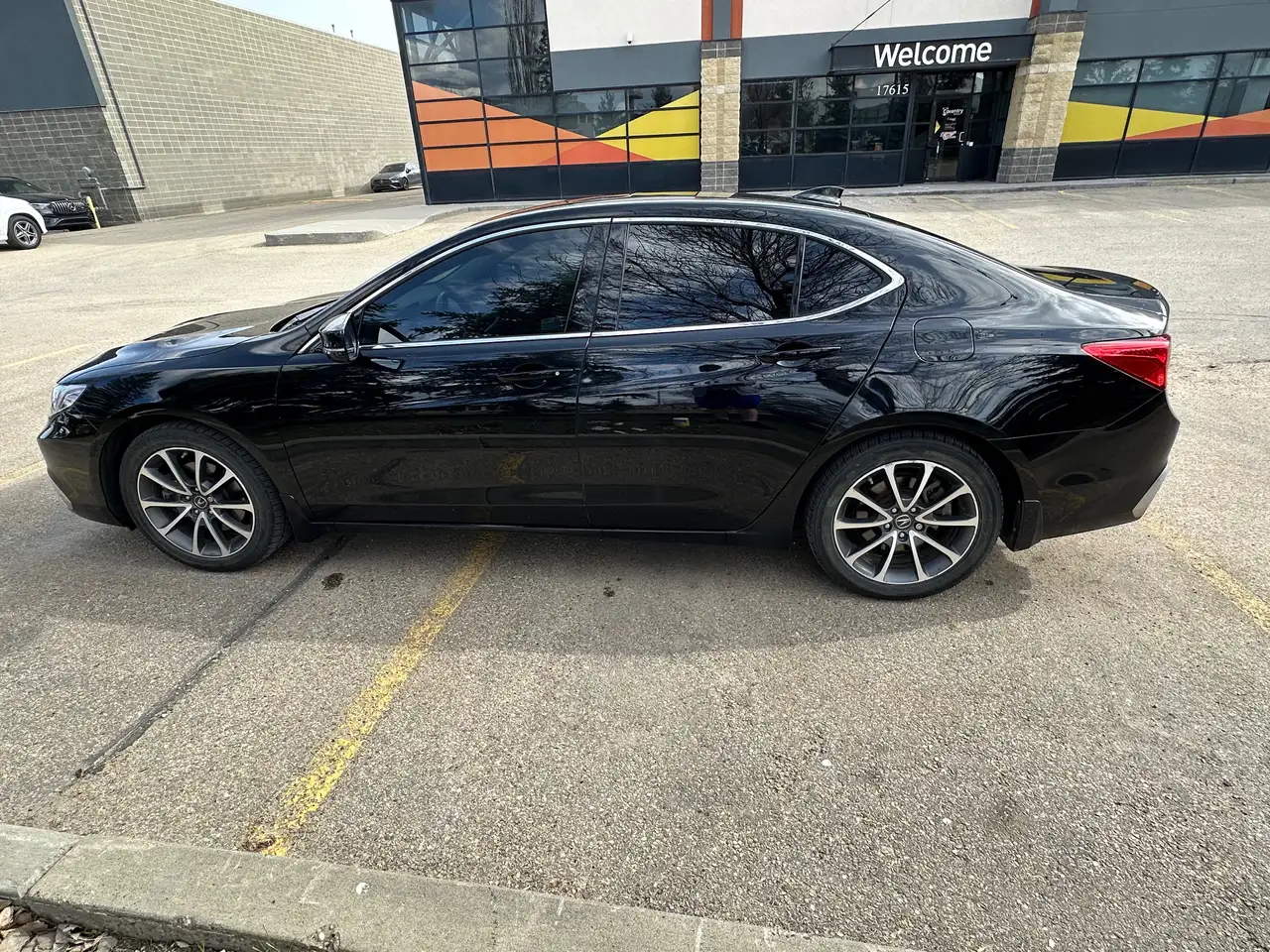 Acura TLX снимка Acura TLX