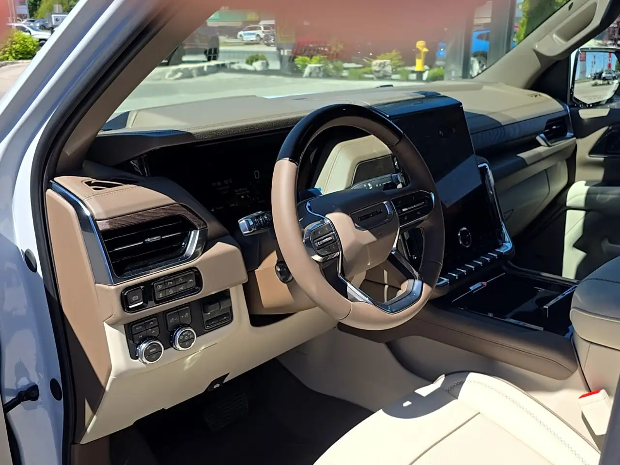 GMC Yukon снимка GMC Yukon