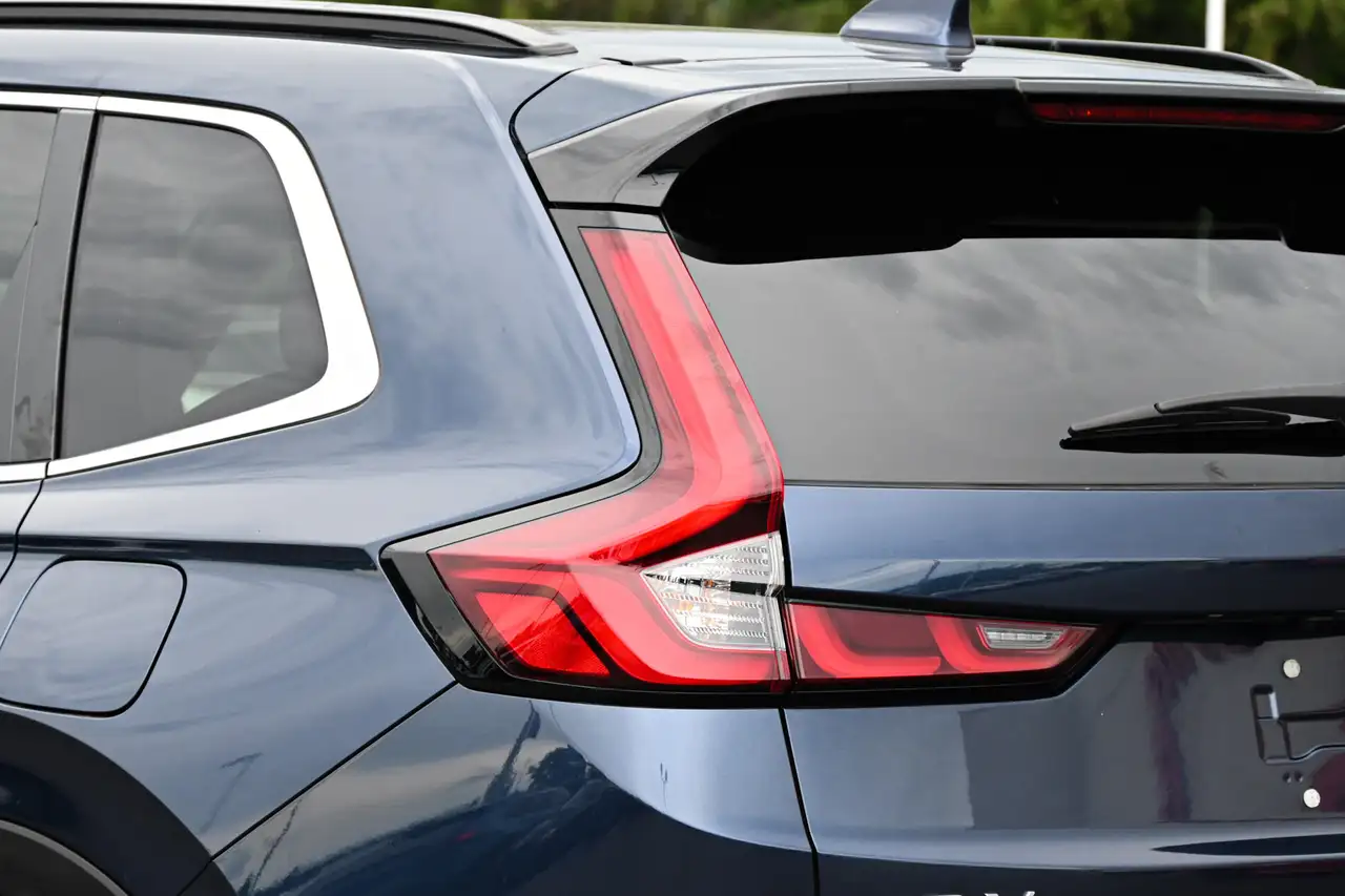 Honda CR-V photo Honda CR-V