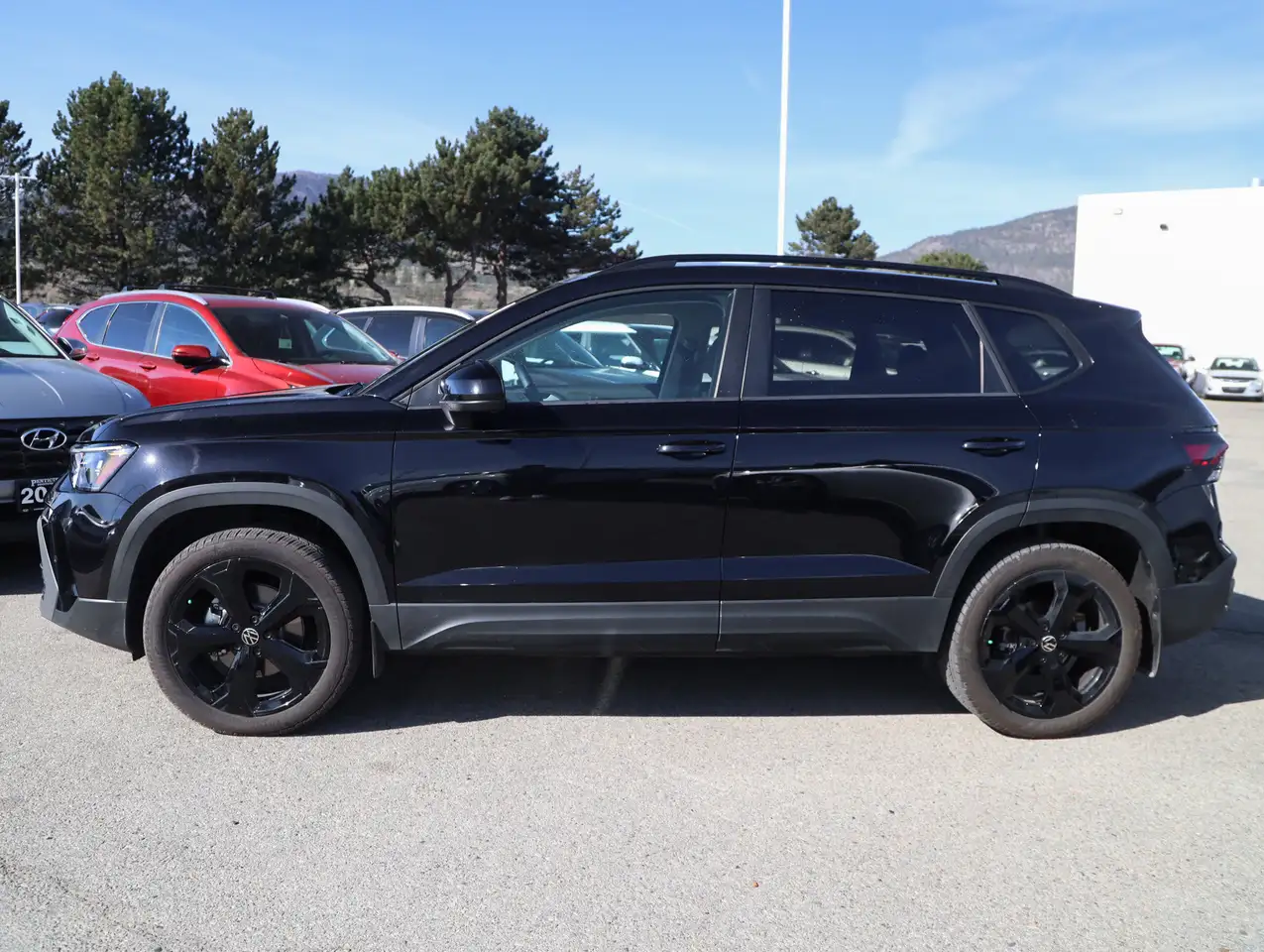 Volkswagen Taos снимка Volkswagen Taos