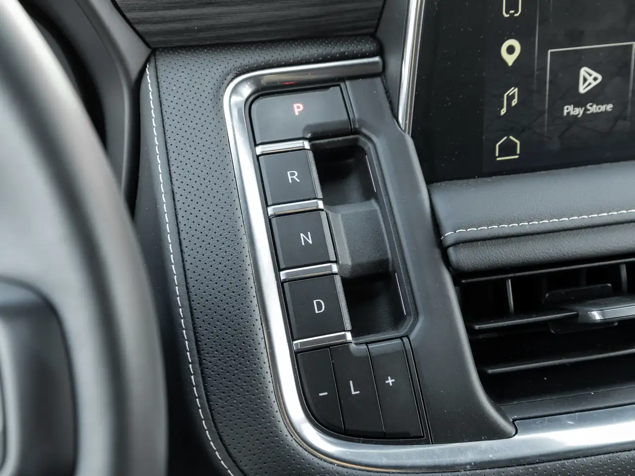 GMC Yukon photo GMC Yukon