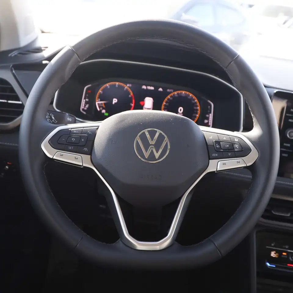 Volkswagen Taos снимка Volkswagen Taos