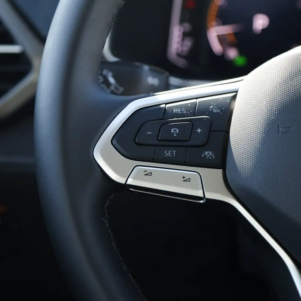 Volkswagen Taos снимка Volkswagen Taos
