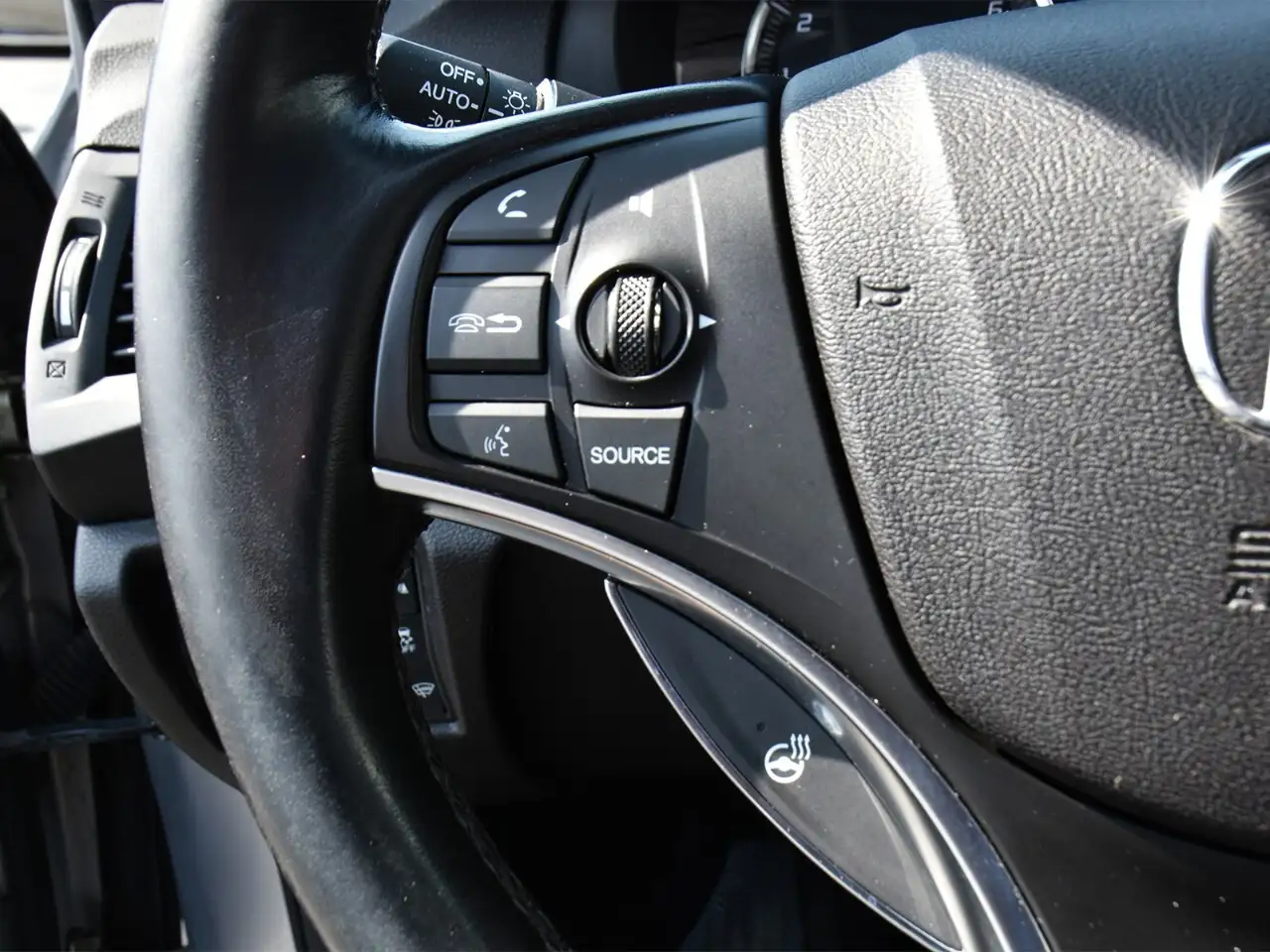 Acura MDX снимка Acura MDX
