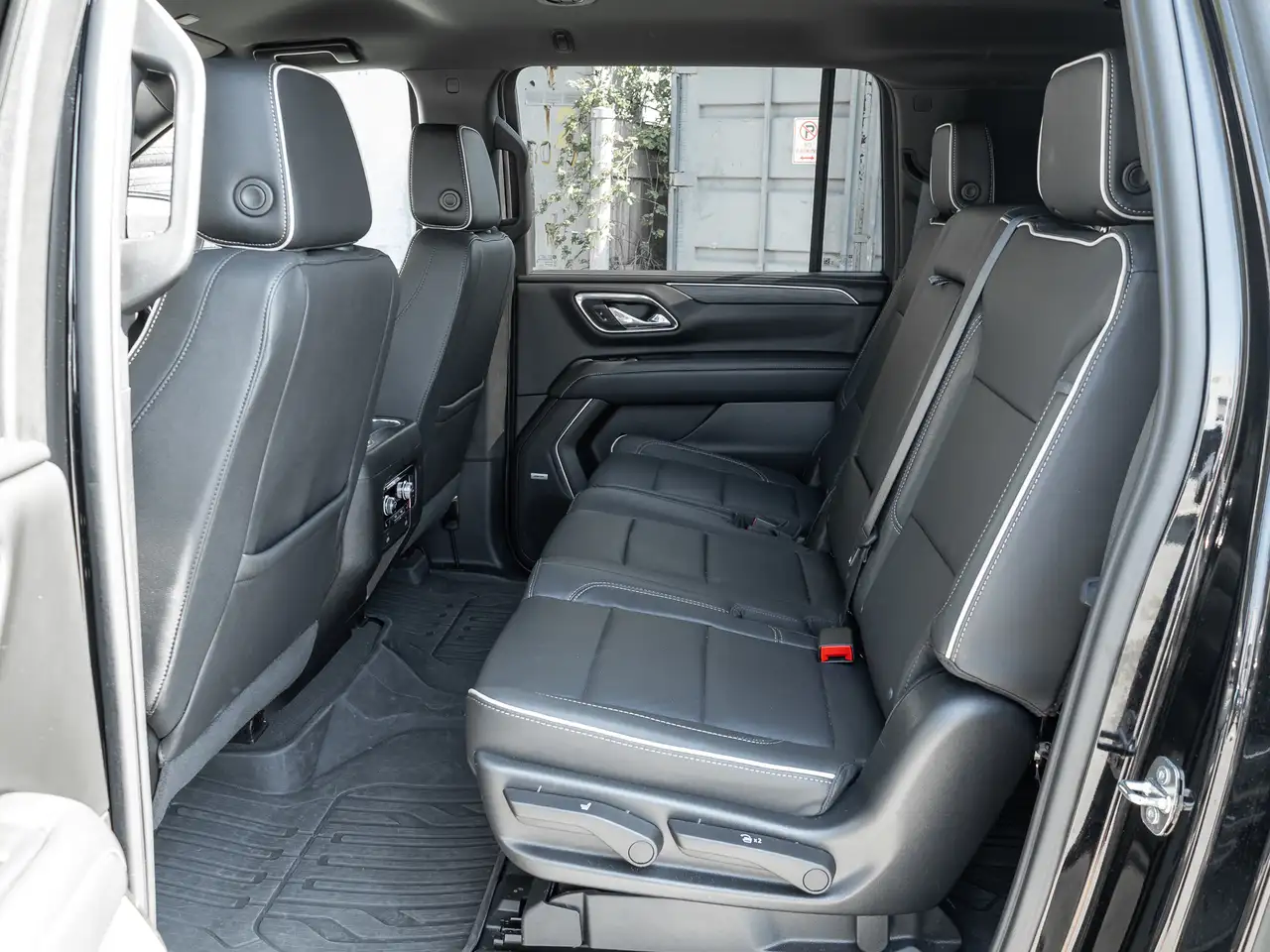 GMC Yukon photo GMC Yukon