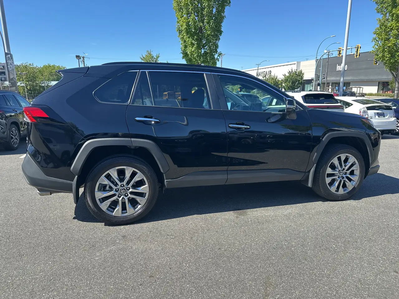 Toyota RAV 4 photo Toyota RAV 4