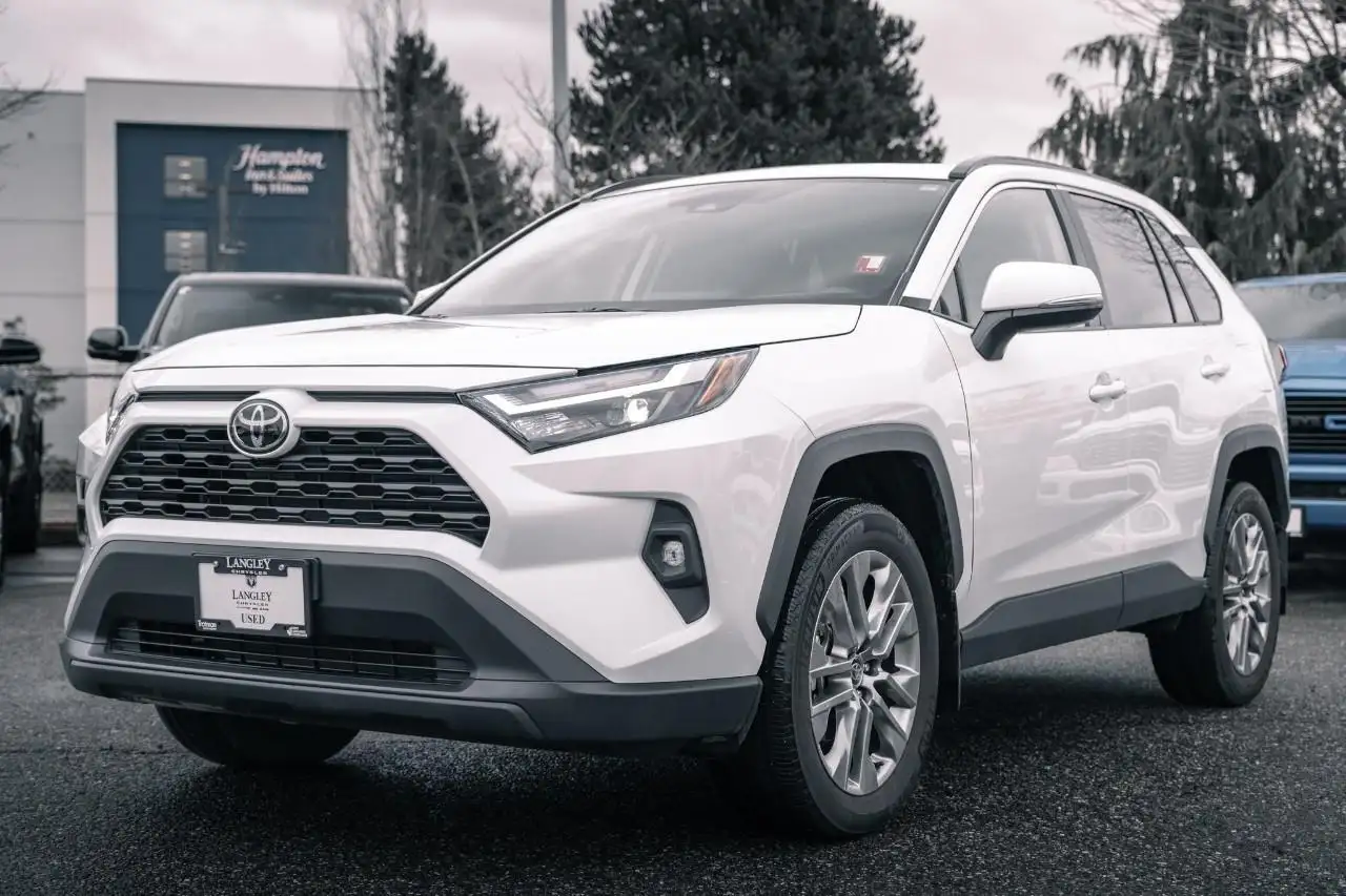 Toyota RAV 4 снимка Toyota RAV 4