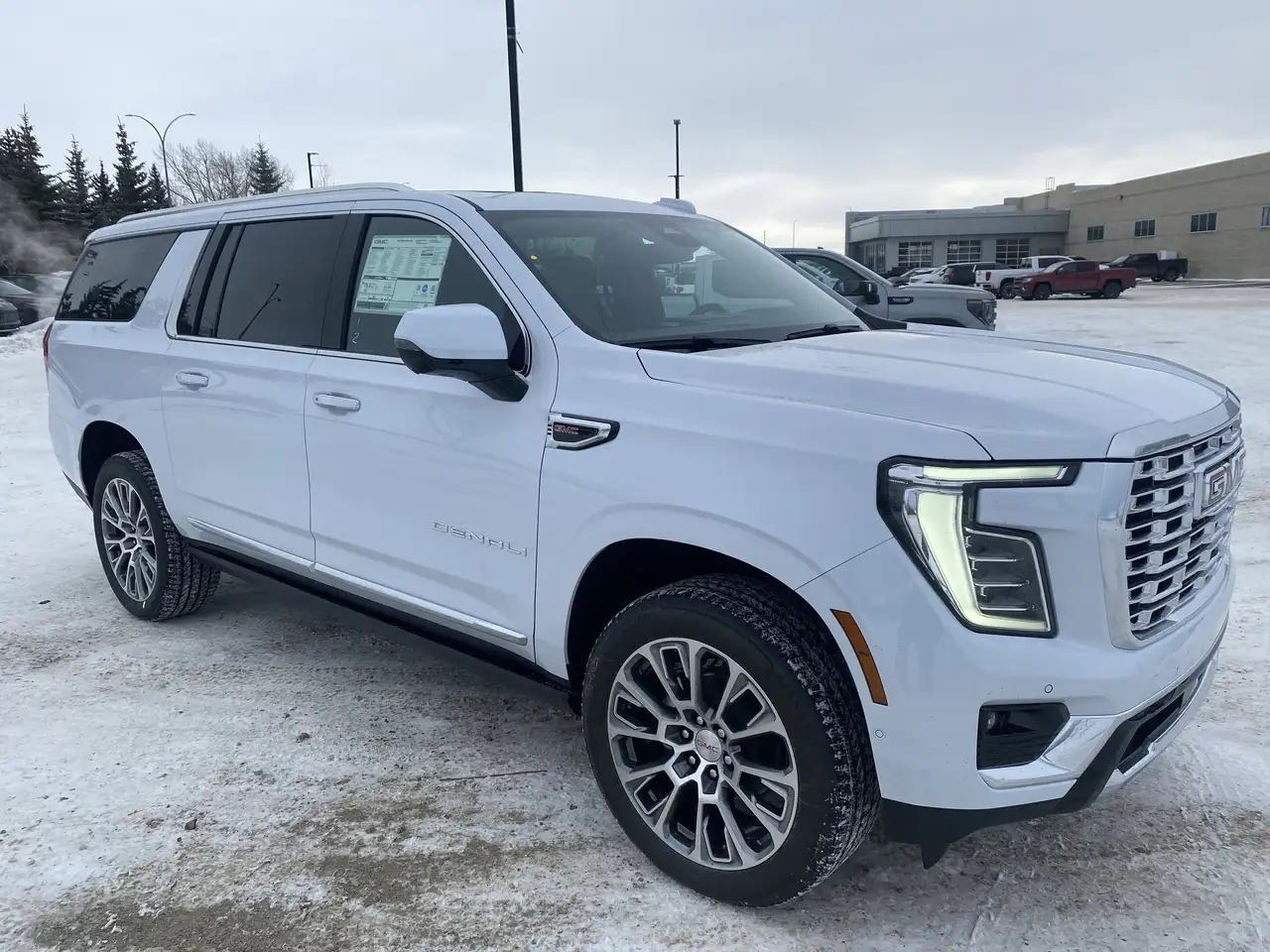 GMC Yukon photo GMC Yukon
