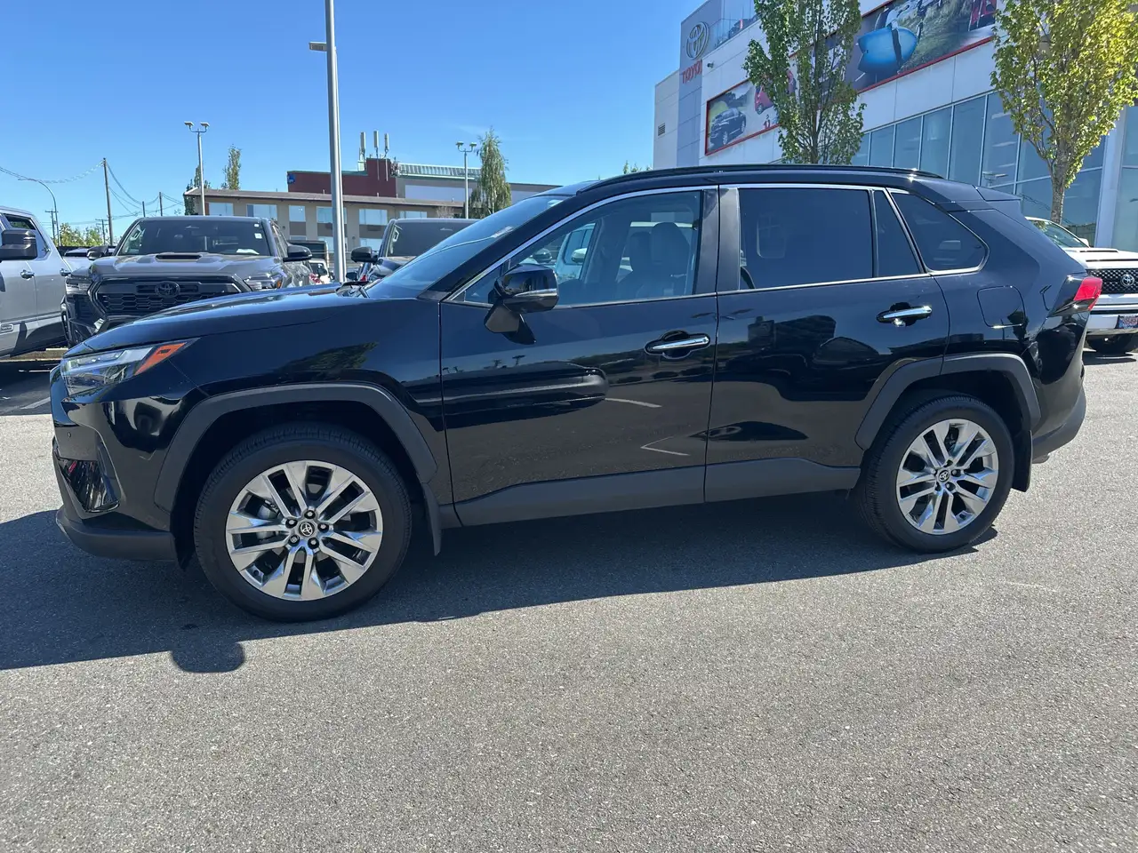 Toyota RAV 4 photo Toyota RAV 4