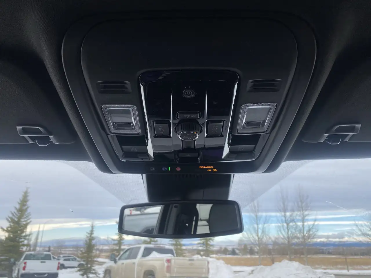 GMC Yukon photo GMC Yukon
