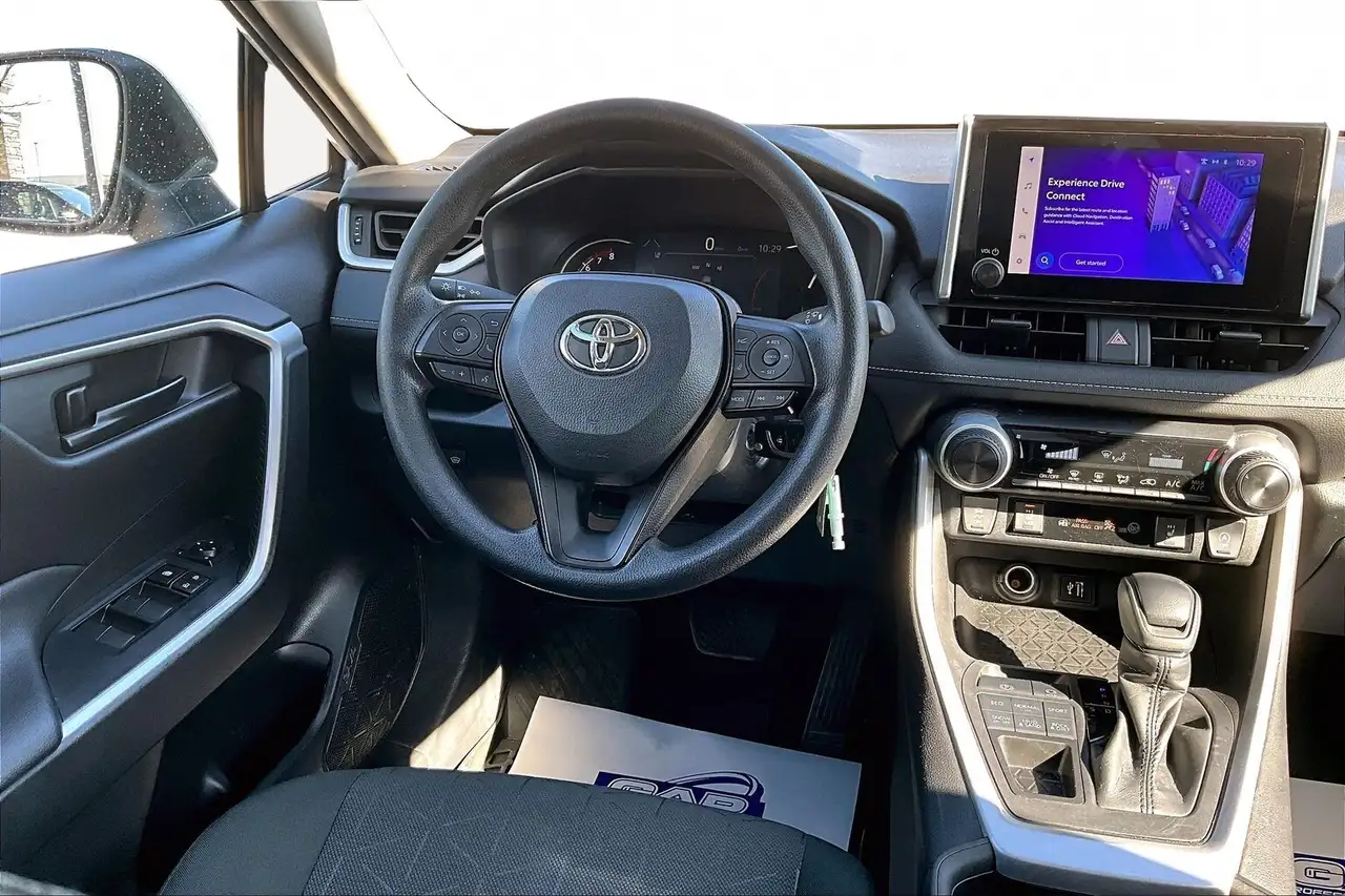 Toyota RAV 4 снимка Toyota RAV 4