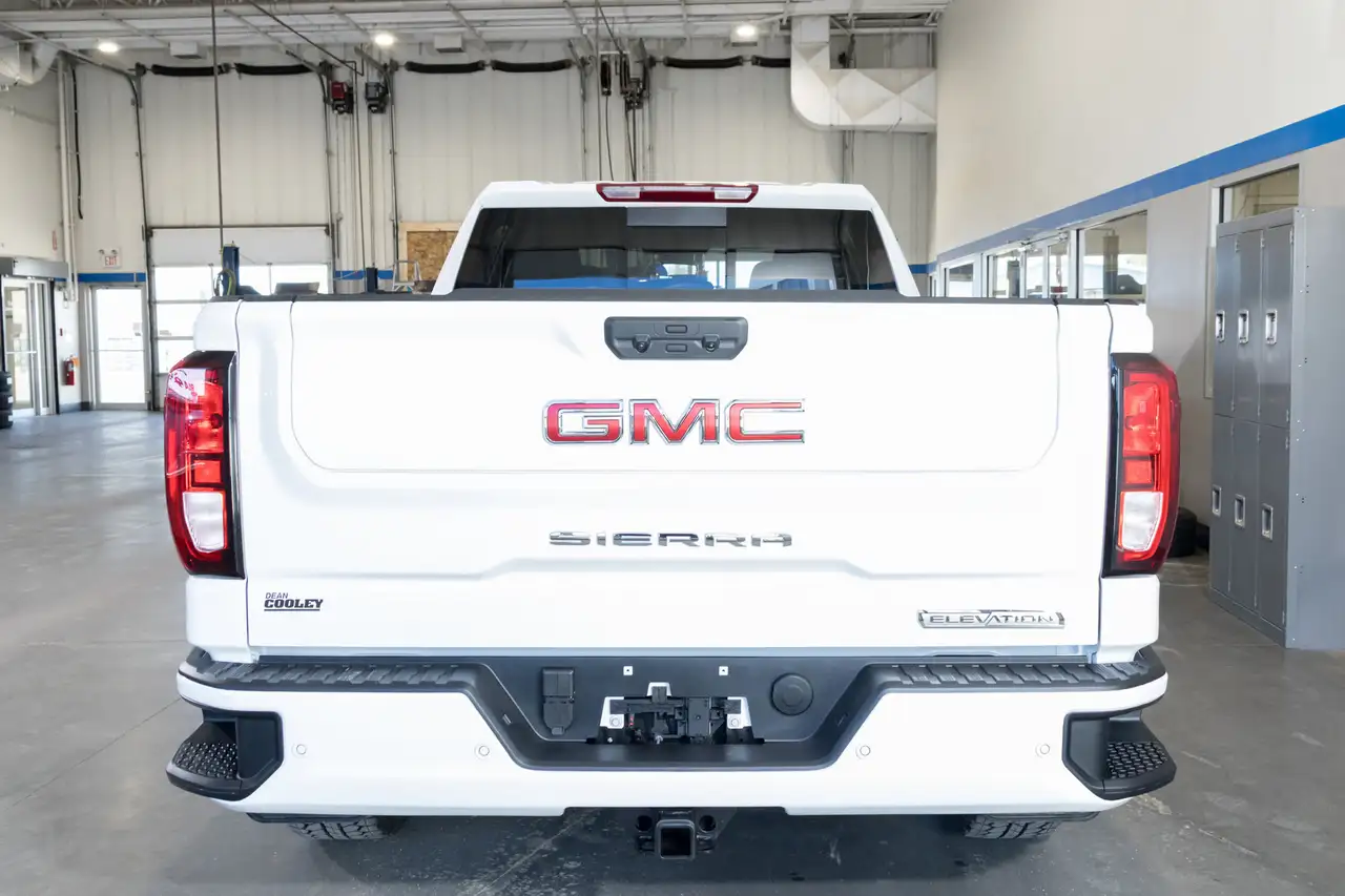 GMC Sierra 1500 снимка GMC Sierra 1500