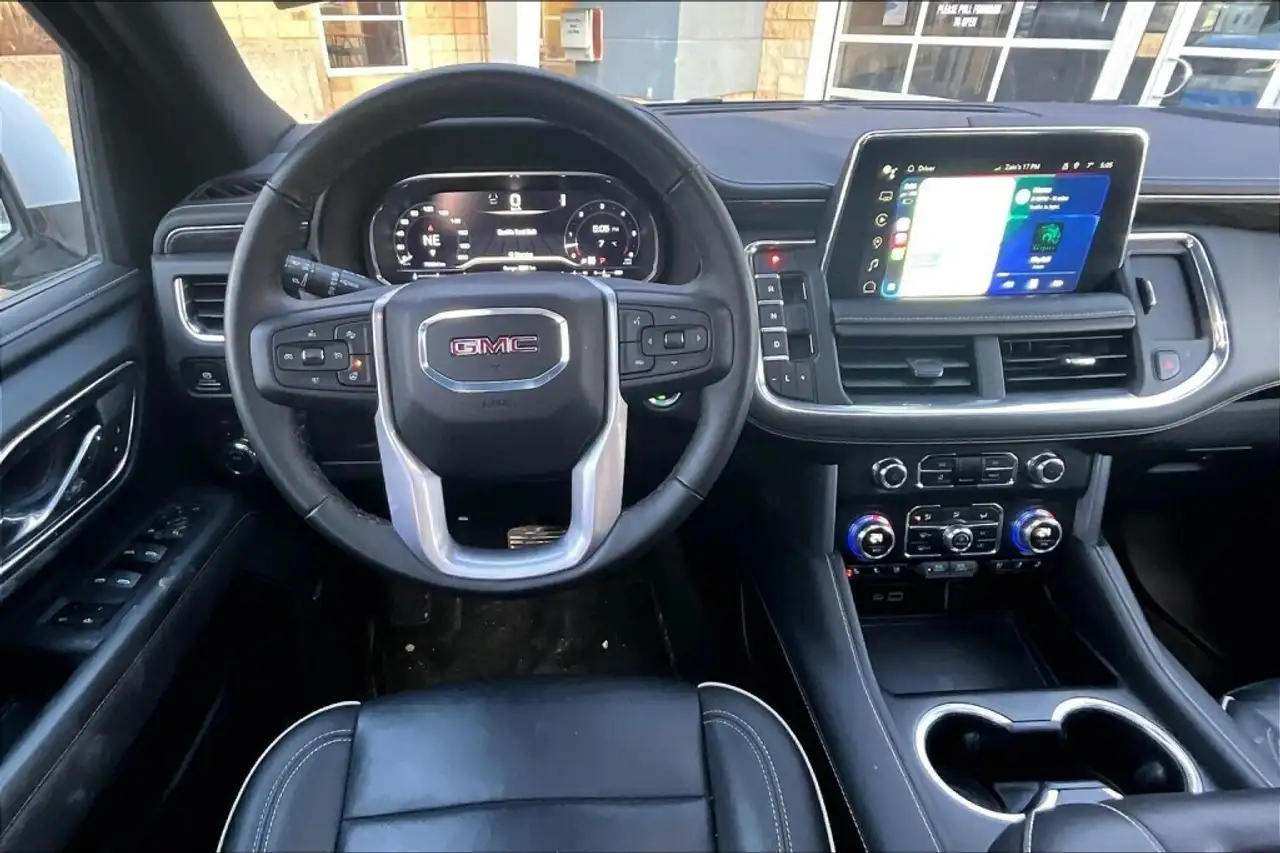 GMC Yukon photo GMC Yukon