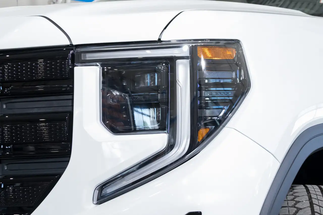 GMC Sierra 1500 снимка GMC Sierra 1500