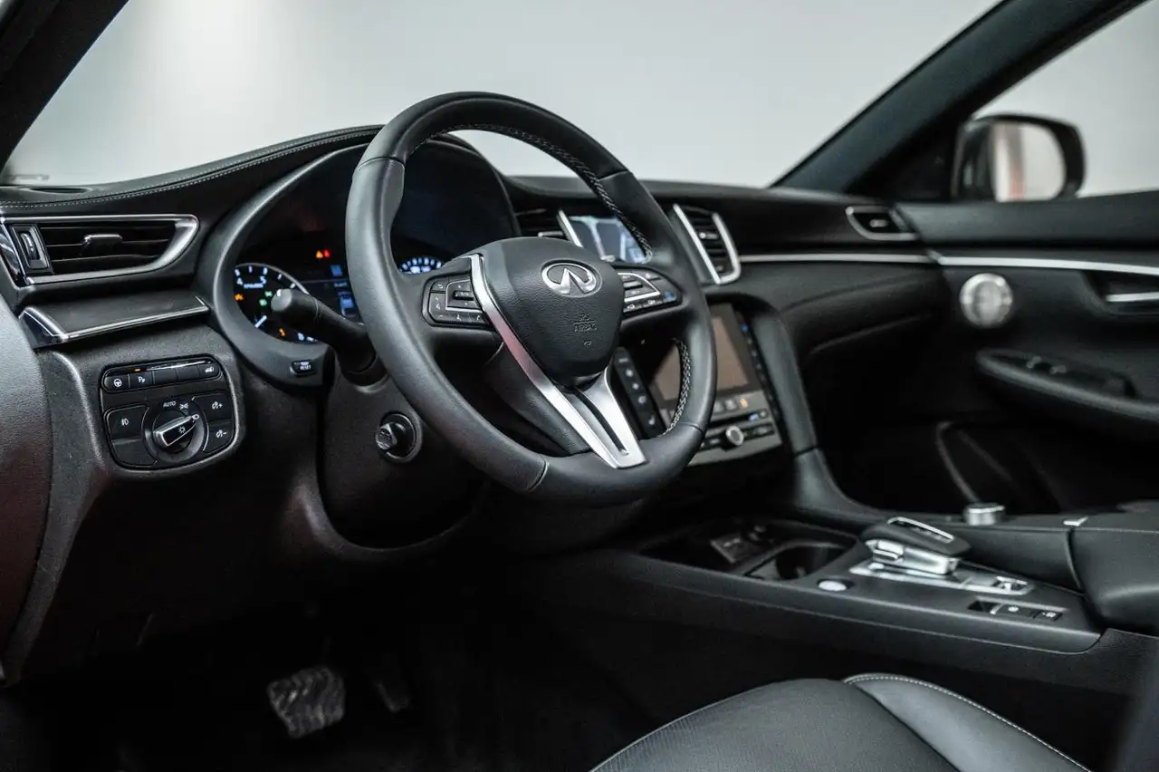 Infiniti QX55 fotografie Infiniti QX55