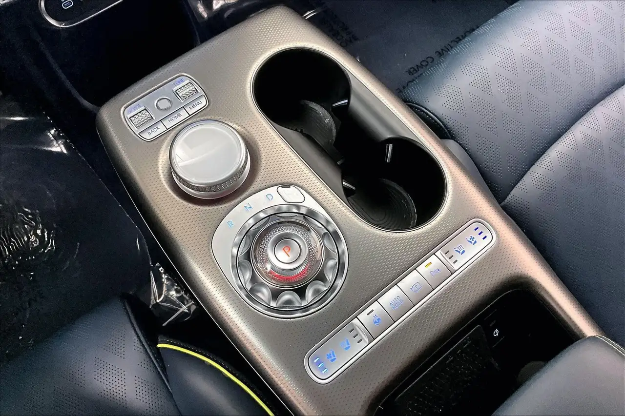 Genesis GV60 снимка Genesis GV60