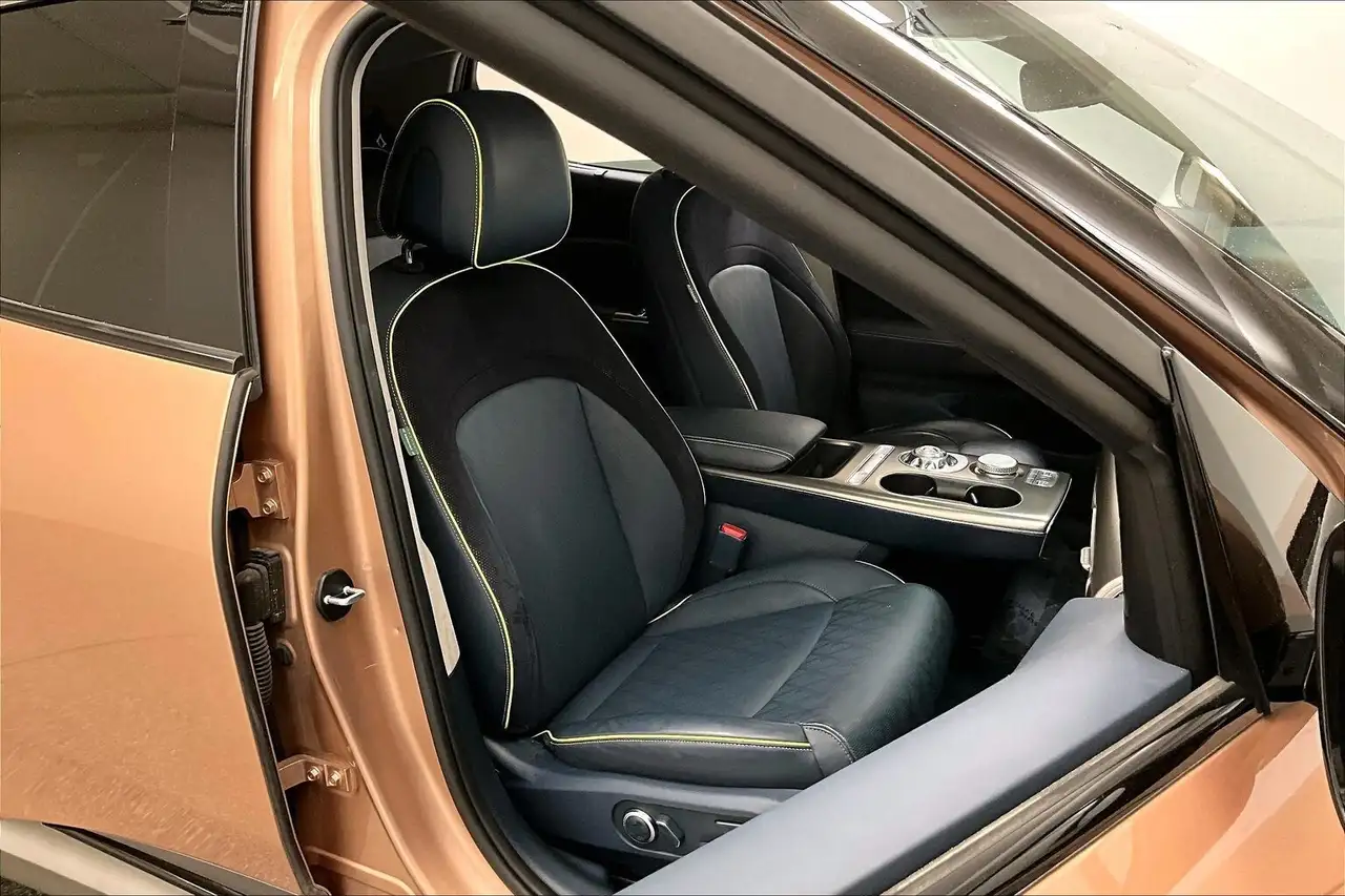Genesis GV60 снимка Genesis GV60