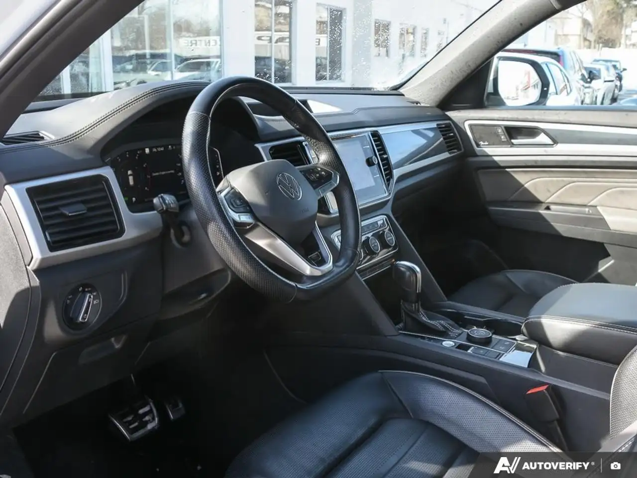 Volkswagen Atlas снимка Volkswagen Atlas
