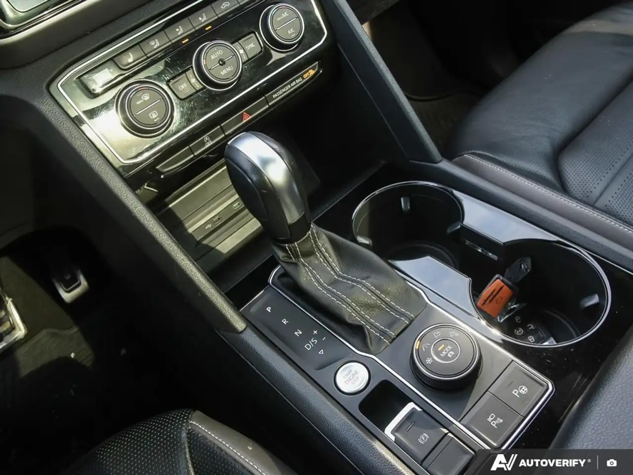 Volkswagen Atlas снимка Volkswagen Atlas