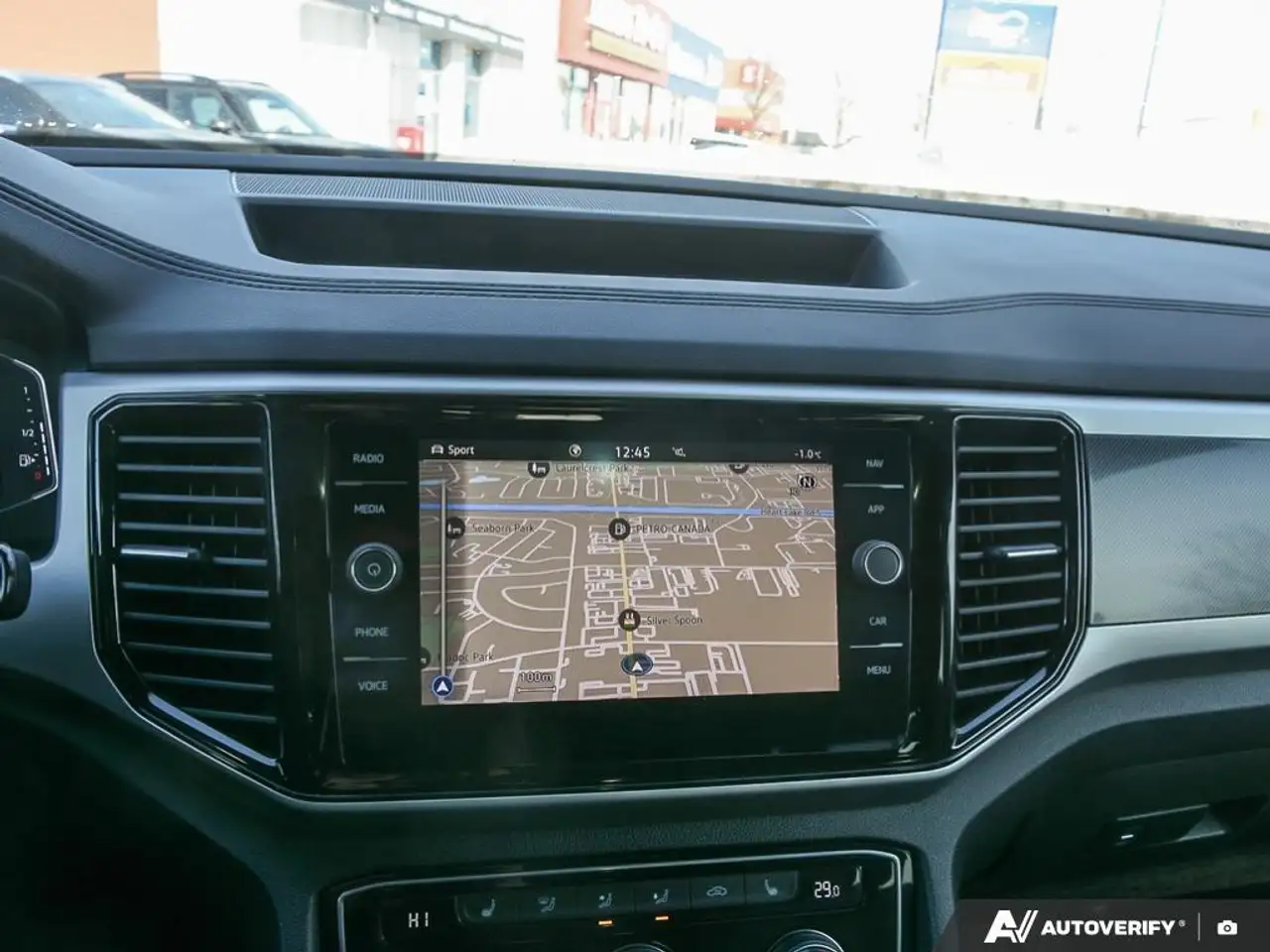 Volkswagen Atlas снимка Volkswagen Atlas
