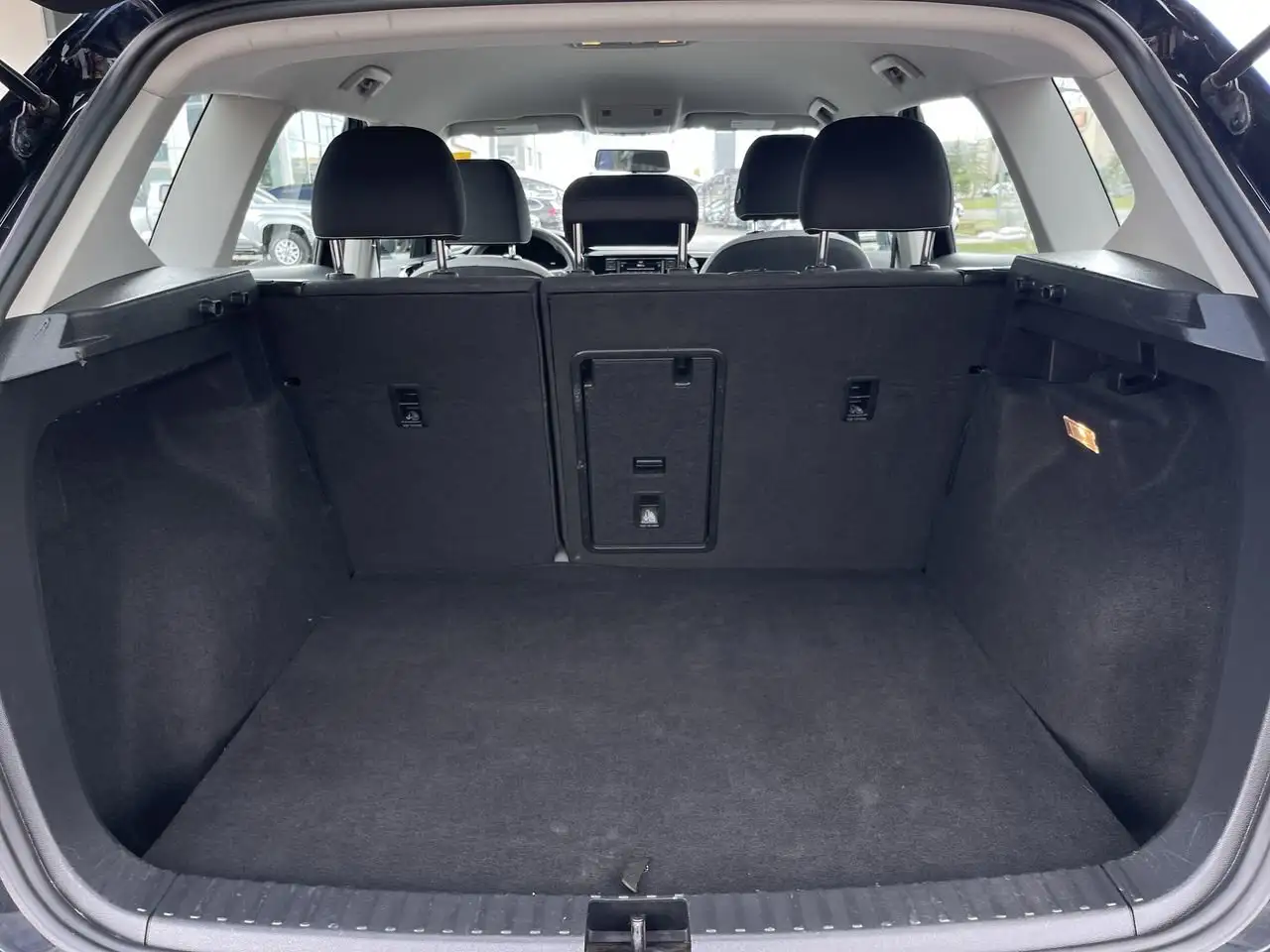 Volkswagen Taos снимка Volkswagen Taos