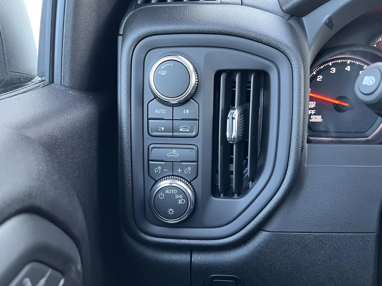 GMC Sierra 1500 photo GMC Sierra 1500