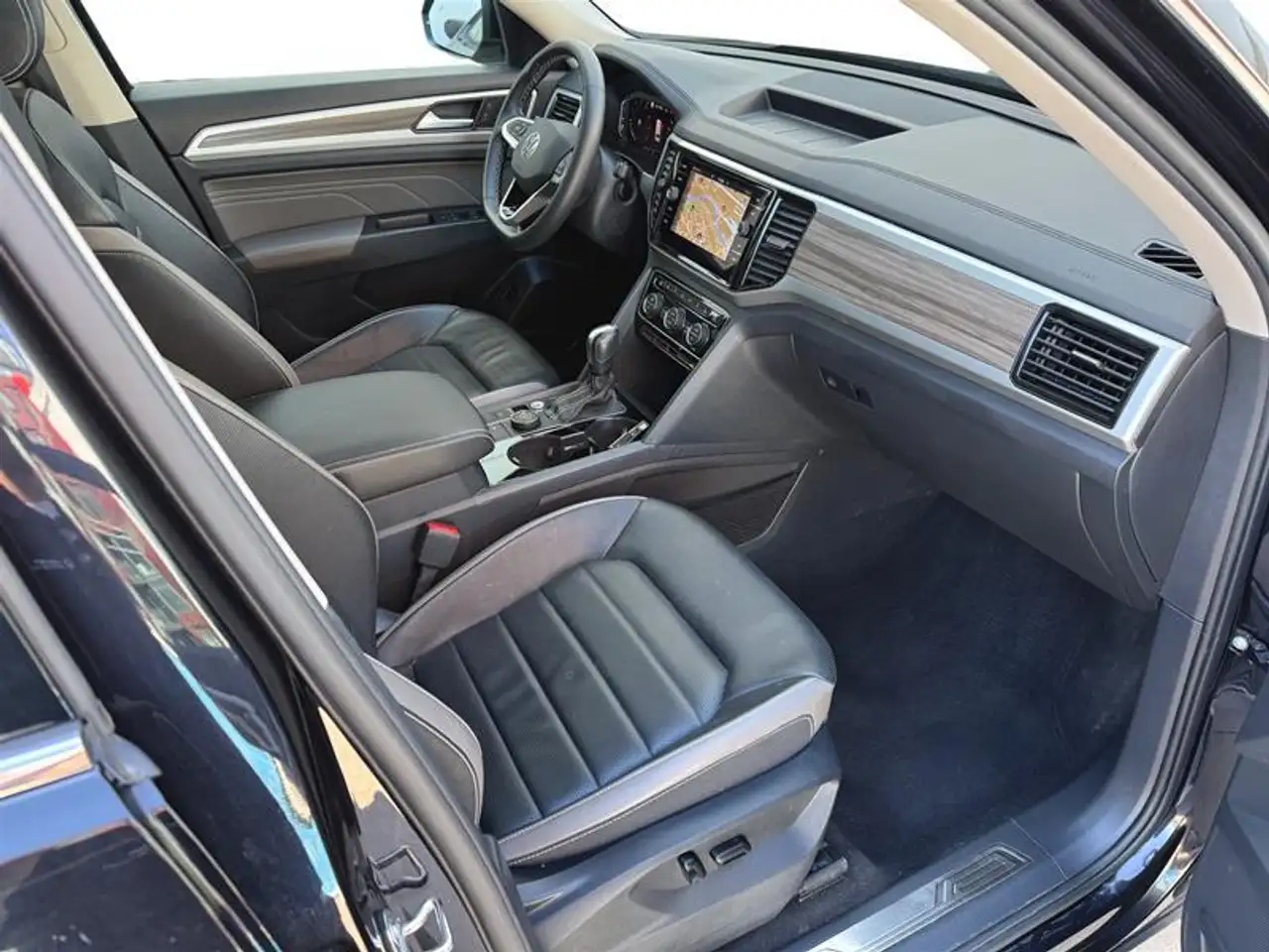 Volkswagen Atlas снимка Volkswagen Atlas