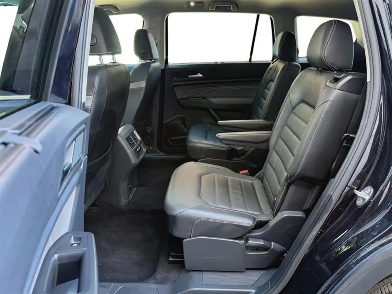 Volkswagen Atlas снимка Volkswagen Atlas