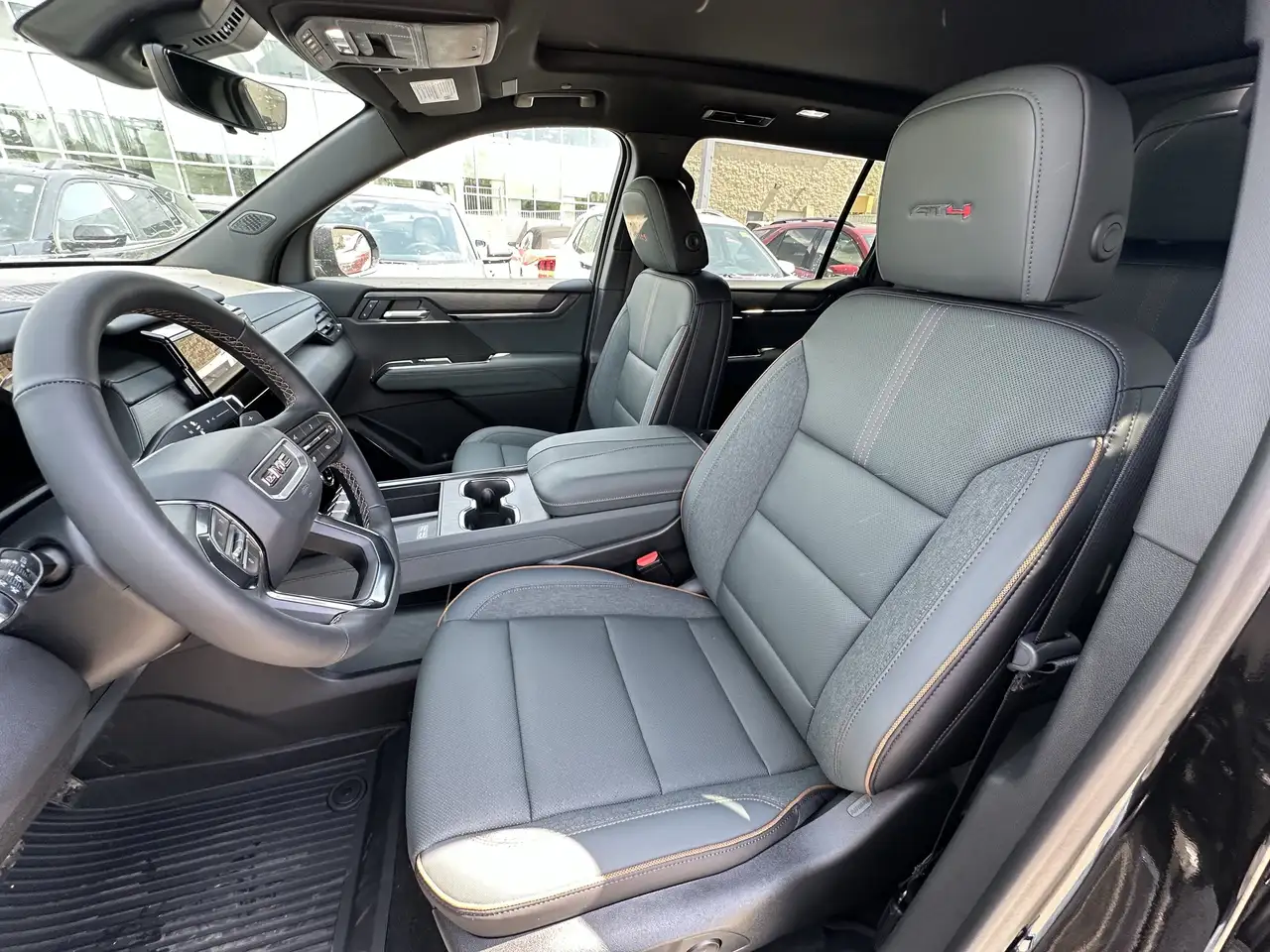 GMC Acadia снимка GMC Acadia