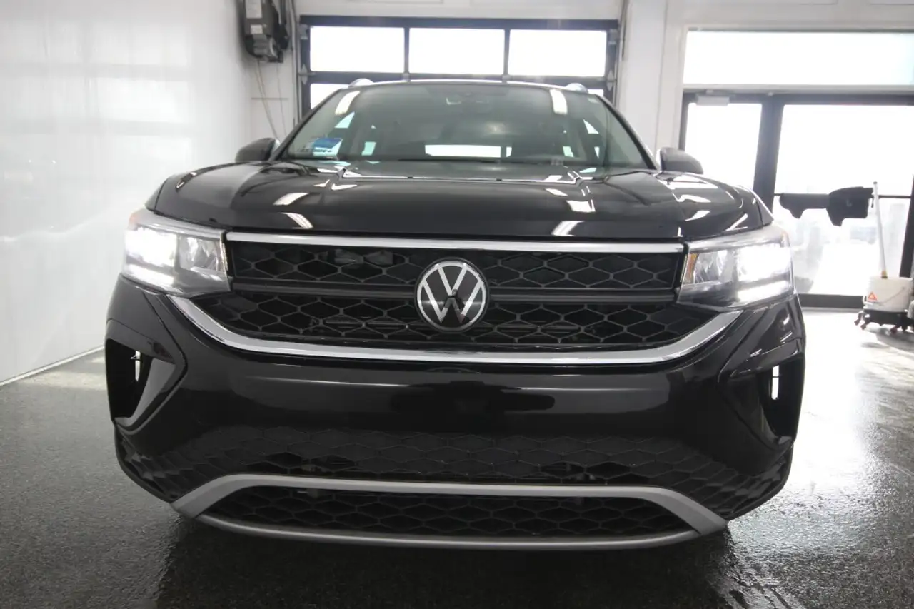 Volkswagen Taos снимка Volkswagen Taos