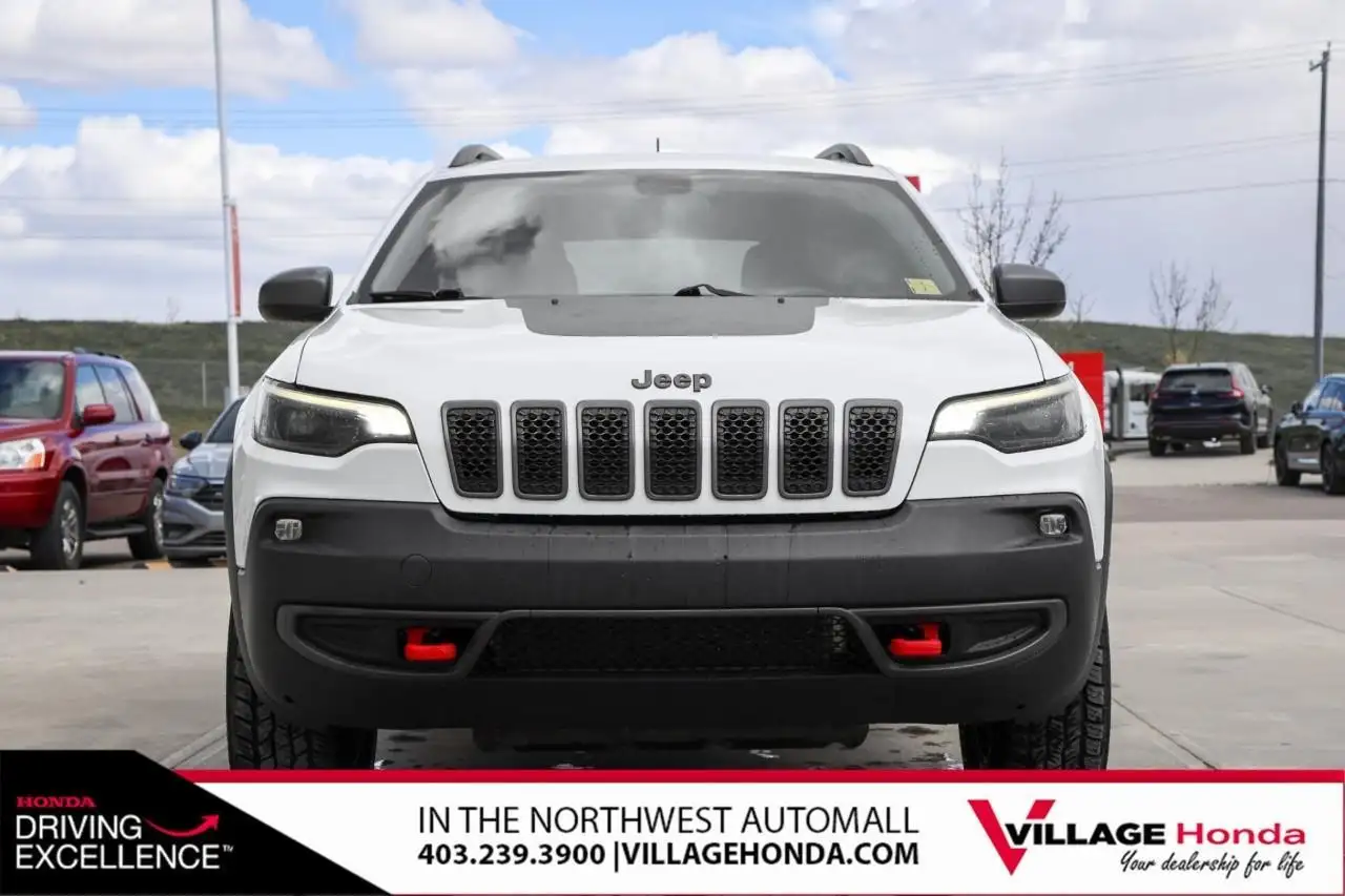 Jeep Cherokee photo Jeep Cherokee