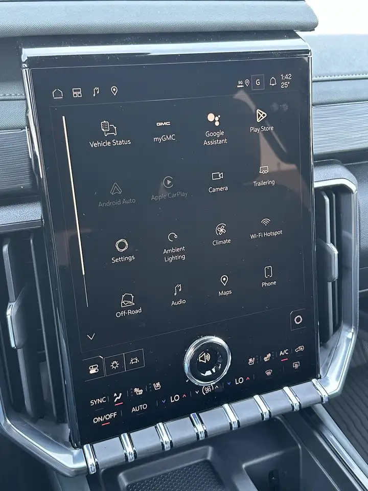 GMC Acadia снимка GMC Acadia