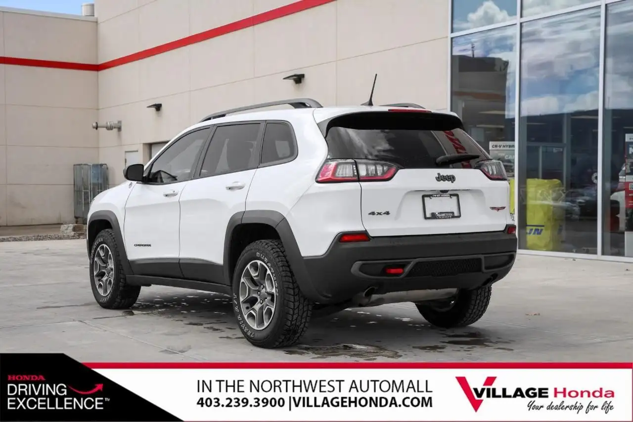 Jeep Cherokee photo Jeep Cherokee