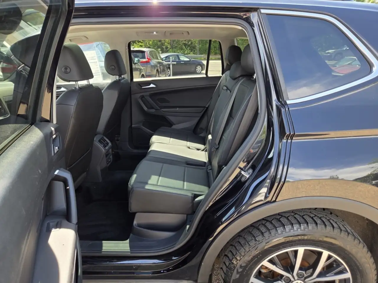 Volkswagen Tiguan снимка Volkswagen Tiguan