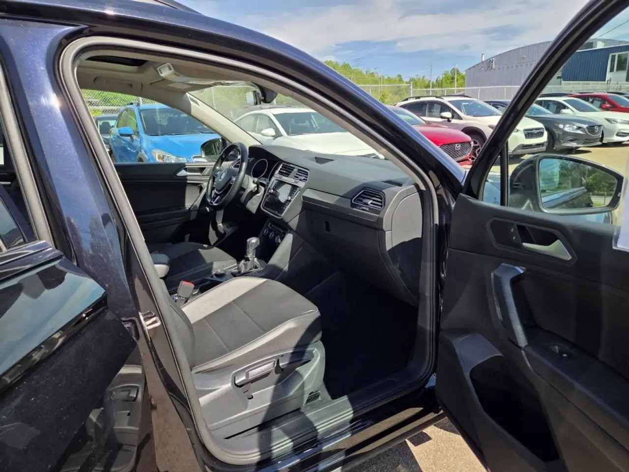 Volkswagen Tiguan снимка Volkswagen Tiguan